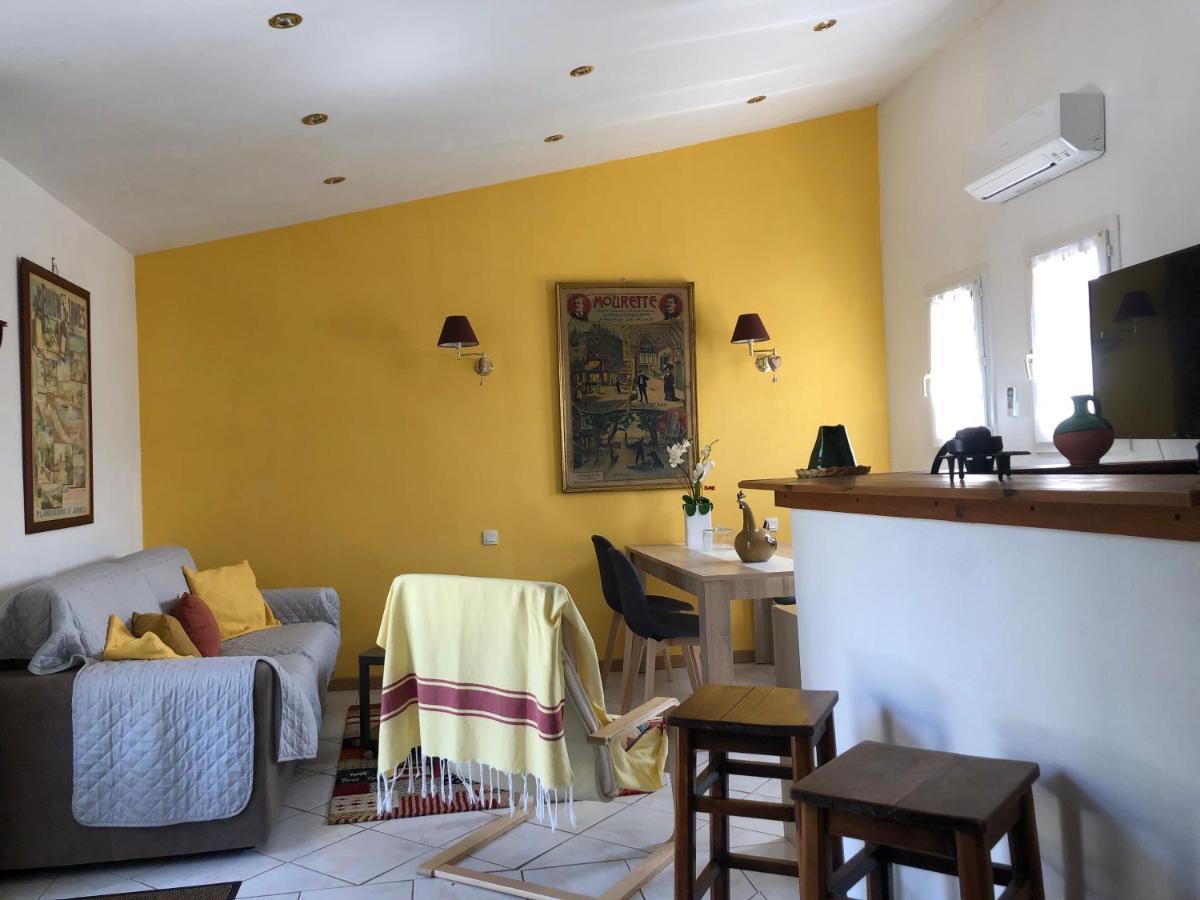 Le Cabanon Des Hirondelles Villa Villecroze Eksteriør bilde